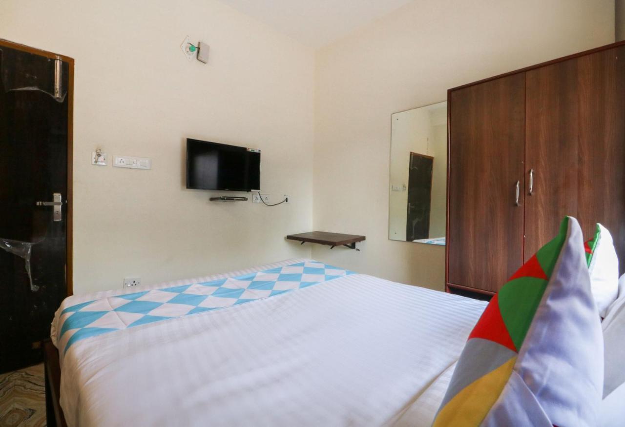 Hotel O Adri Hotels Near Dum Dum Metro Station Bagian luar foto