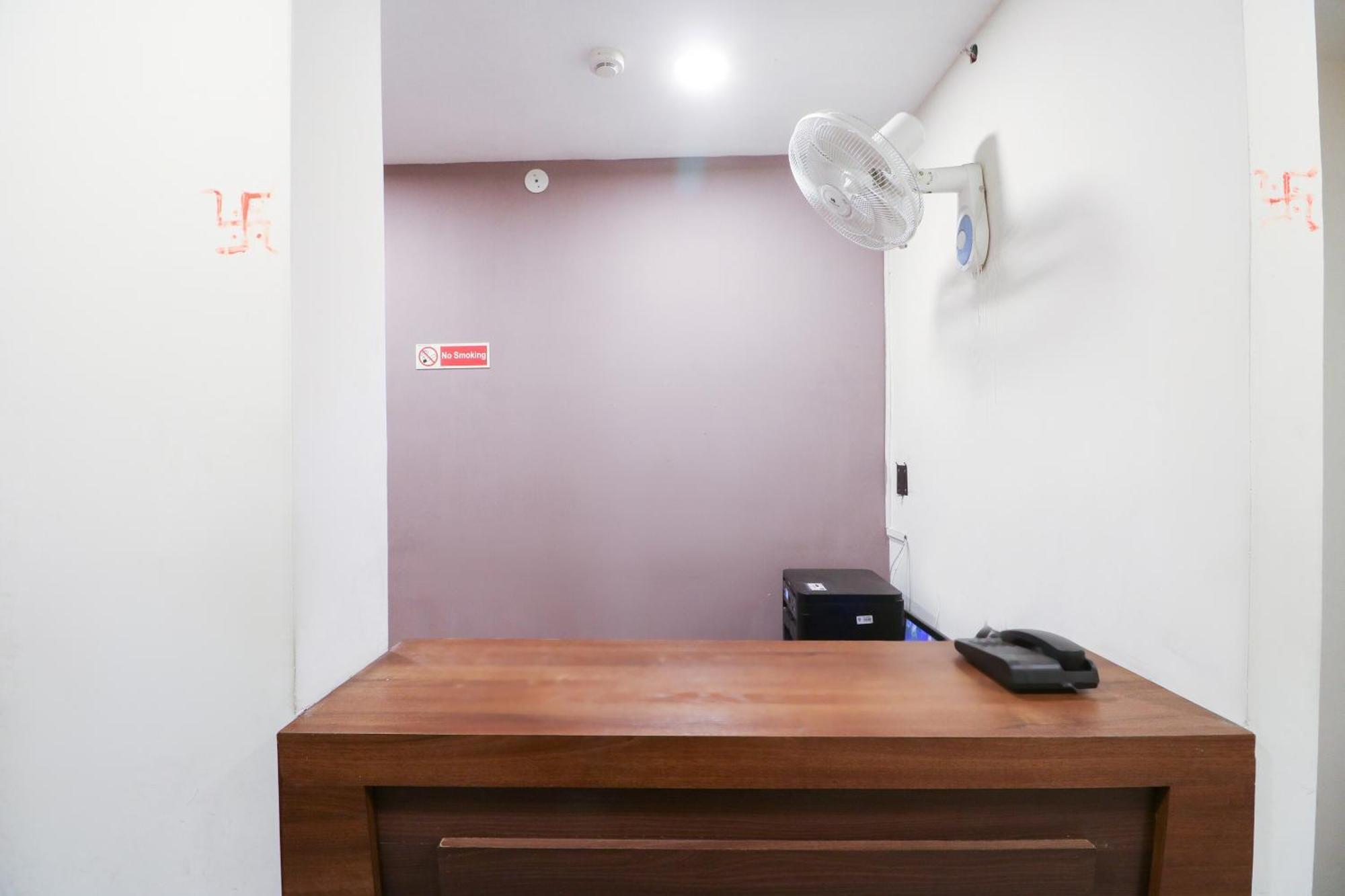 Hotel O Adri Hotels Near Dum Dum Metro Station Bagian luar foto