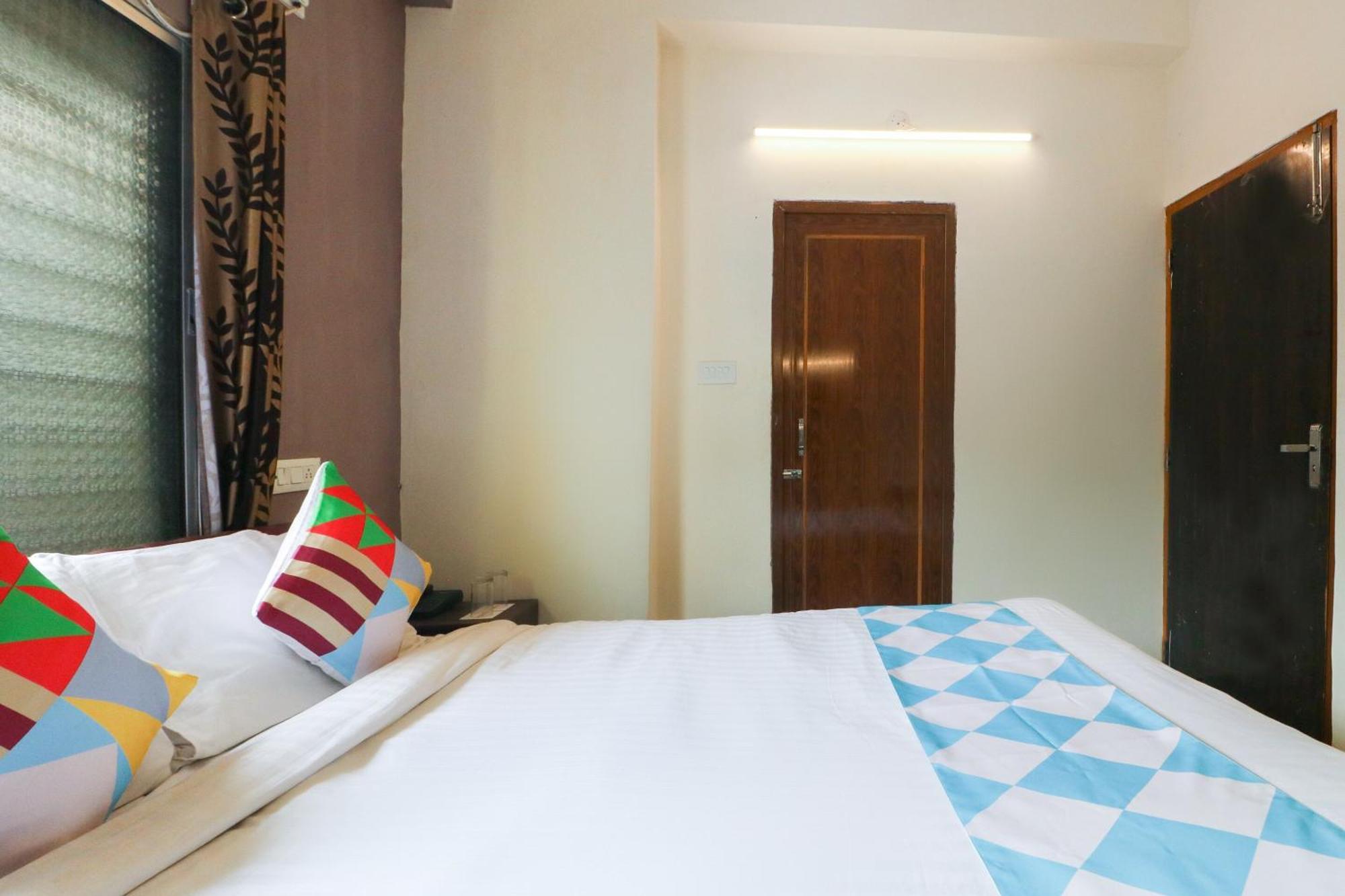 Hotel O Adri Hotels Near Dum Dum Metro Station Bagian luar foto