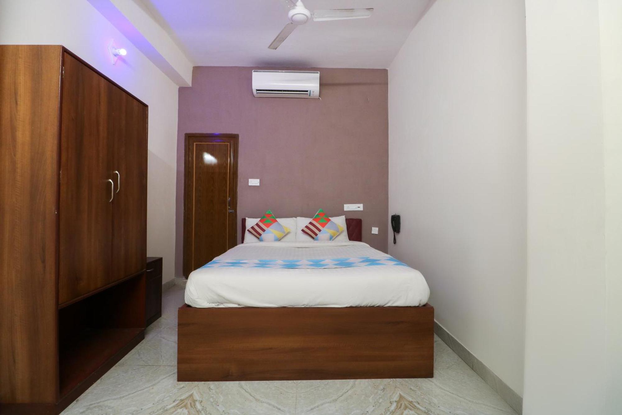Hotel O Adri Hotels Near Dum Dum Metro Station Bagian luar foto